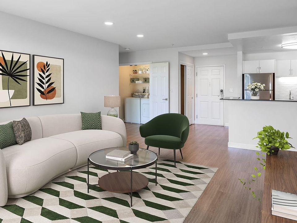 2nd image of 40 Crescent St #202