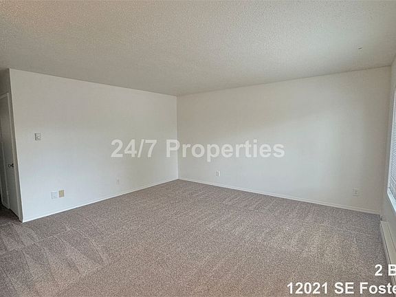 3rd image of 12021 SE Foster Rd APT 1
