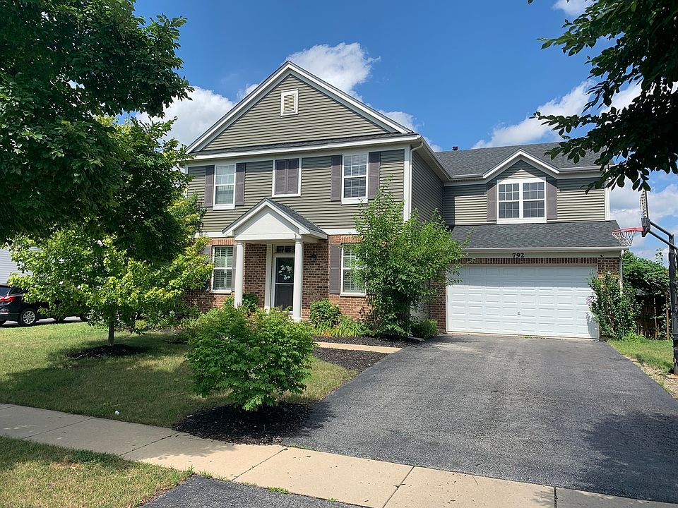 1st image of 792 Bonaventure Dr