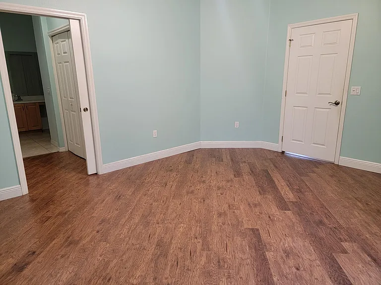 115 Majestic Bay Ave — Photo 20