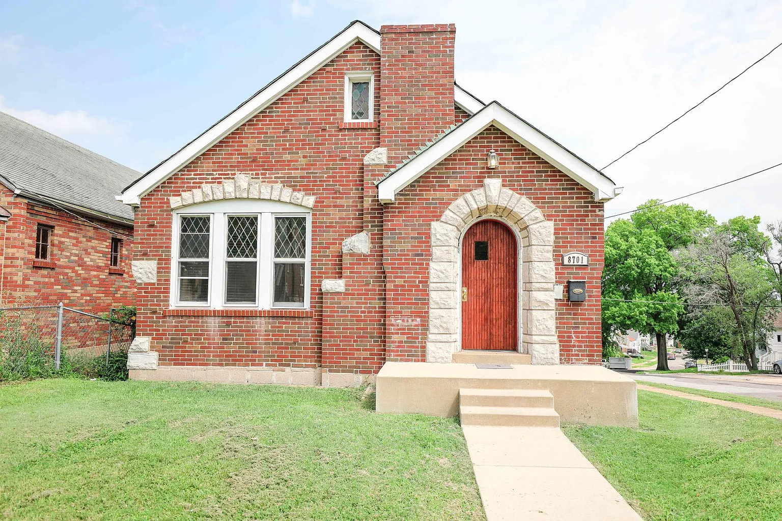 8701 Gravois Rd photo 1