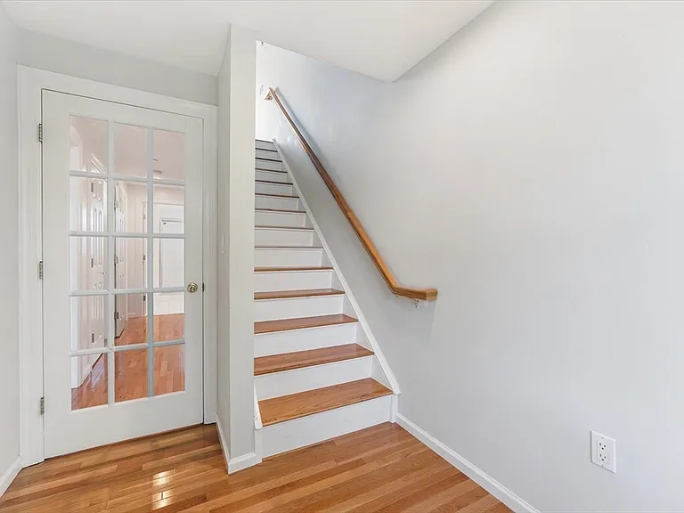 55 Chelsea St #55 — Photo 15