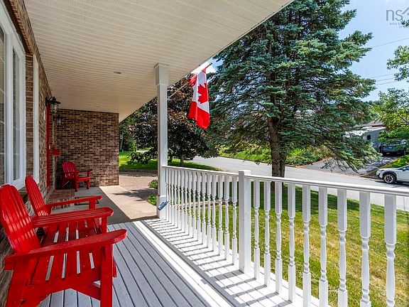 4th image of 85 Brentwood Dr