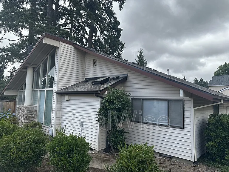 7730 SW Eaker Pl — Photo 7