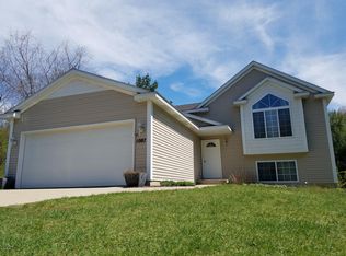 1087 4 Mile Rd NE, Grand Rapids, MI 49525