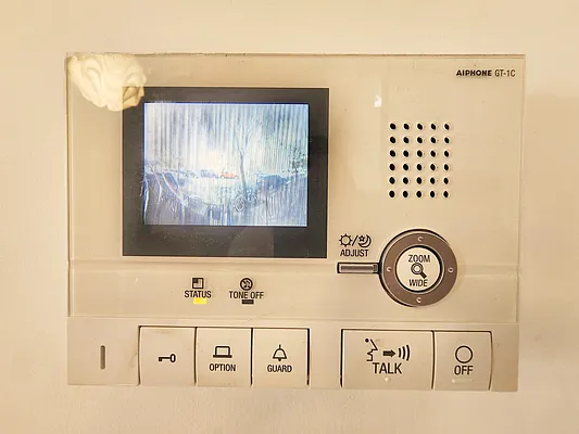 Rented by RELEASE NY | media 14