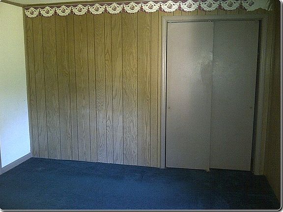 5th image of 2619 Crawford Ave