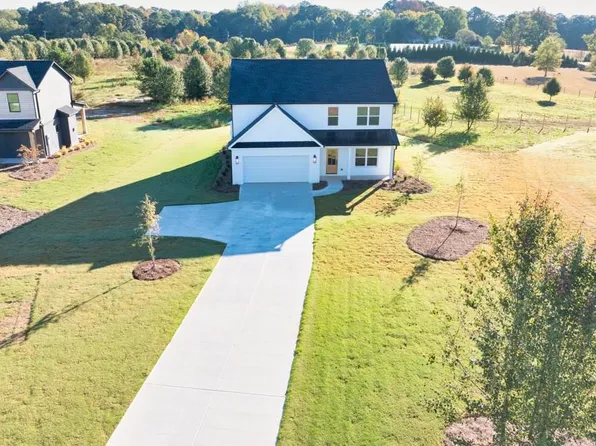 3555 New Hope Rd, Dacula, GA 30019