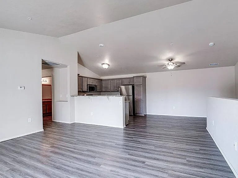 MORGAN PARK ESTATES — Photo 8