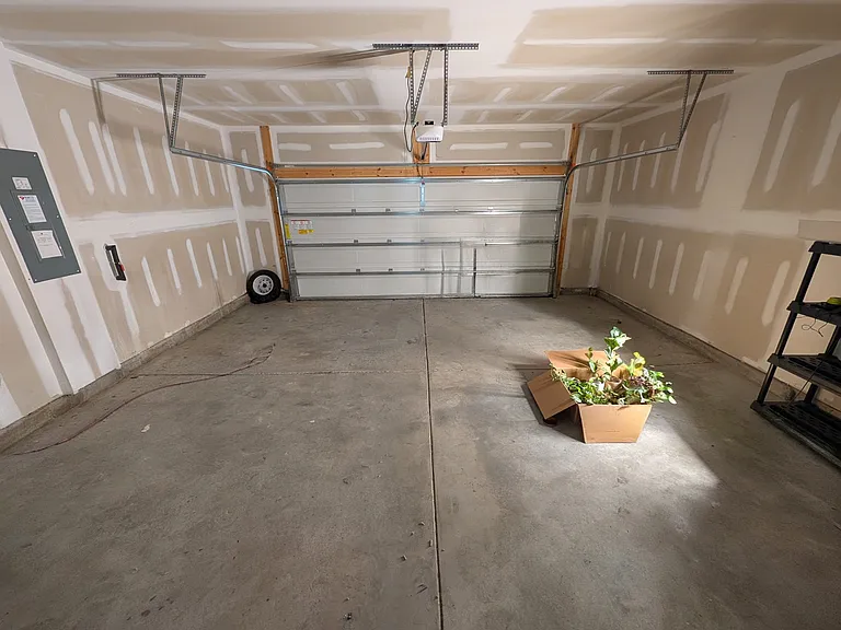 8824 Credence Dr — Photo 15