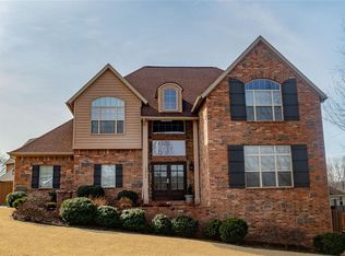 3805 NW Riverbend Rd, Bentonville, AR 72712
