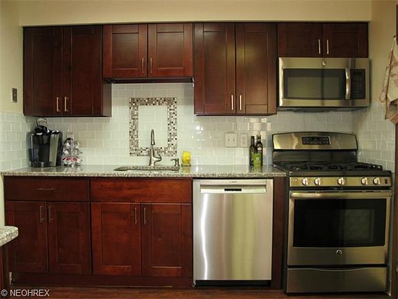 3rd image of 32567 Jefferson Dr #23