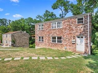 218-220 Pointview Rd, Pittsburgh, PA 15227