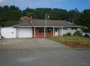 30391 Driftwood Dr, Gold Beach, OR