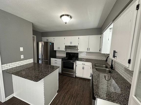 2nd image of 2108 SE 9th St