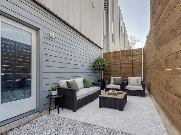 3rd image of 1514 N Washington Ave #105