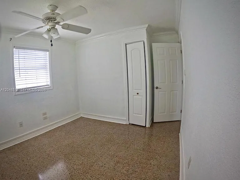 5720 SW 38th Ct — Photo 17