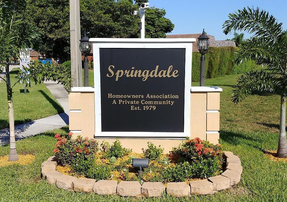 2nd image of 112 Springdale Circle #11b