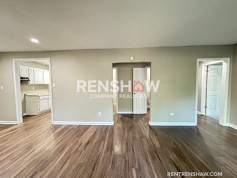 5 bed, 2.5 bath, 1884 sqft, $1,895 — Photo 4