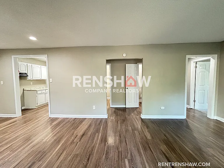 1272 Semmes St — Photo 4