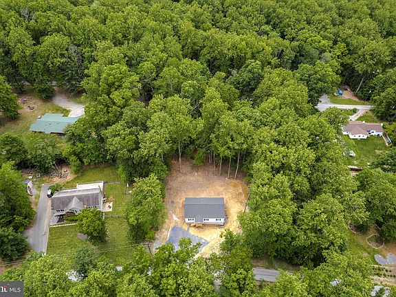 4th image of 312 White Mule Ln
