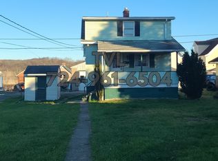 416 N 5th St, Youngwood, PA 15697