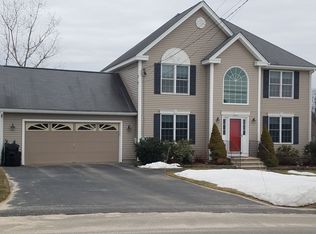 29 Bear Path Ln, Hudson, NH 03051