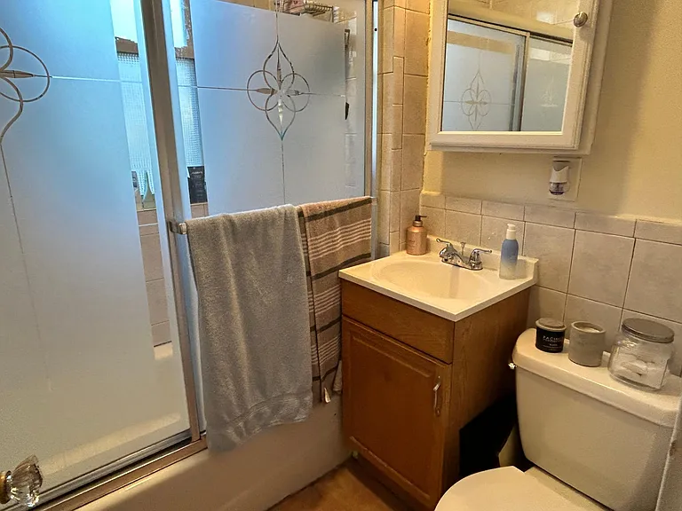 125 Irving St — Photo 11