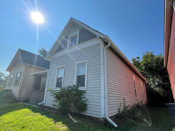 2nd image of 25 E Caven St