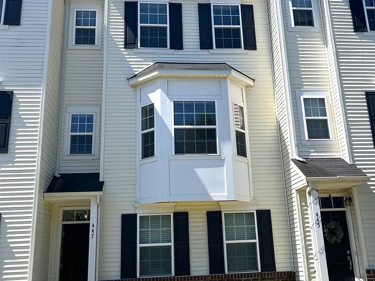 447 Toftrees Dr — Photo 1