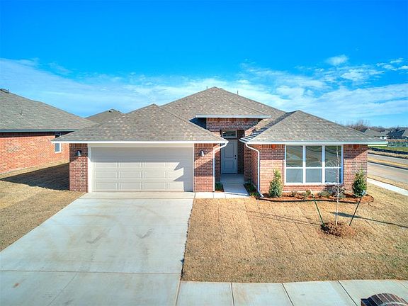 2nd image of 1120 Acacia Creek Dr