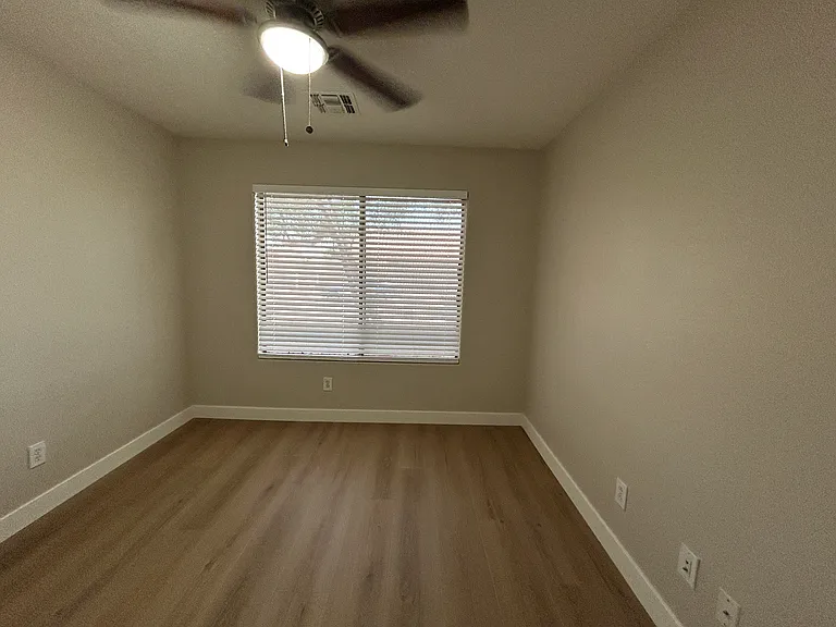 434 E Chicory Pl — Photo 13