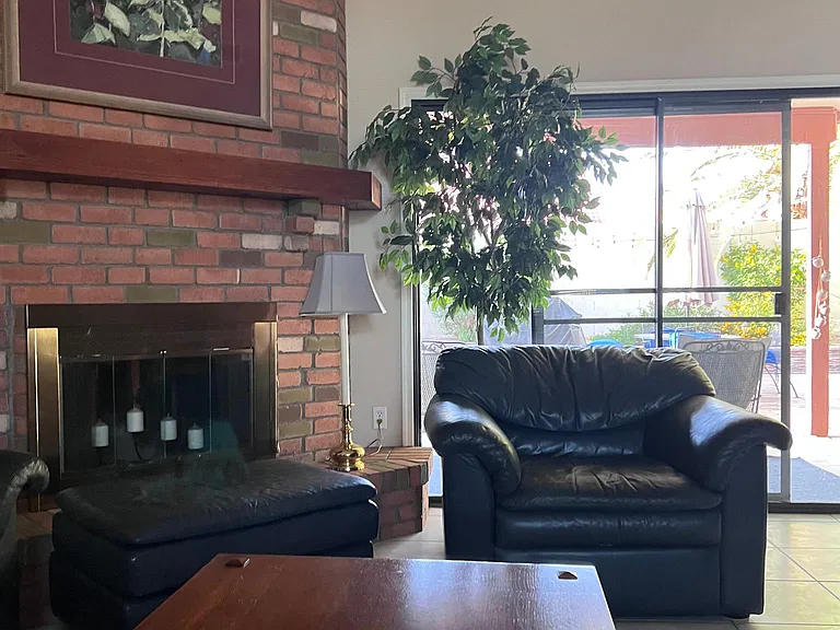 4178 W Orchid Ln — Photo 3