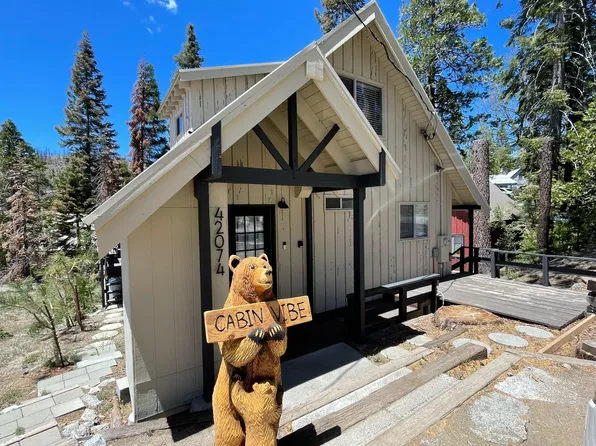 42074 Madrone Ln, Shaver Lake, CA 93664