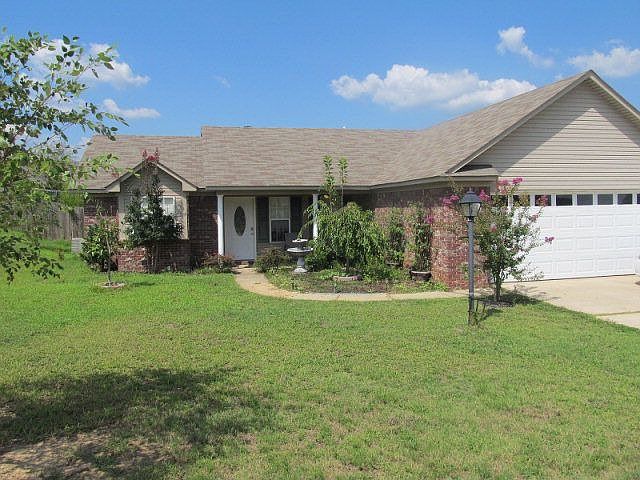 1st image of 219 Eagles Nest Ln