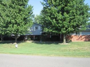 308 Hemlock St, Hutchinson, KS 67502
