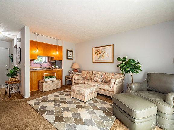 4th image of 4321 Frontenac Dr