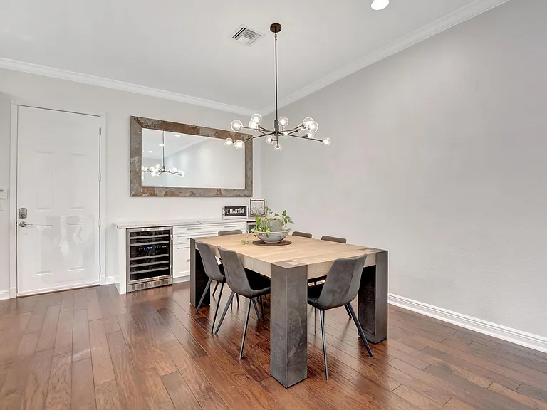 8302 NW 8th Ter #8302 — Photo 15