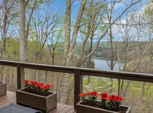 8581 Silver View Ln, Silver Point, TN 38582