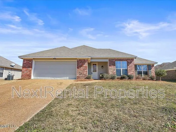 110 Harvey Cir, Canton, MS 39046