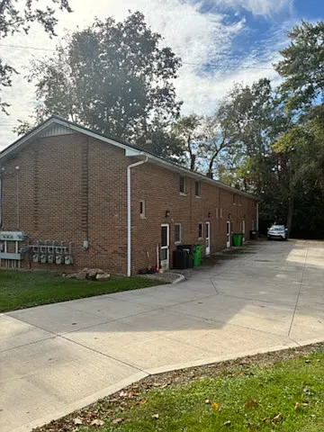 2 bed, 1200 sqft, $1,200 — Photo 2