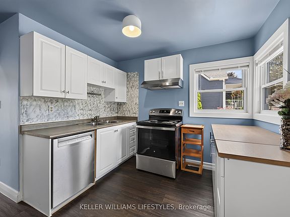 3rd image of 40 Magee St