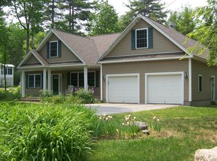 11 Presidential Dr, Naples, ME 04055