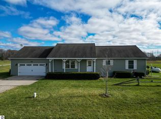 7565 S Wise Rd, Shepherd, MI 48883