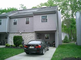 17 Harbor Dr, Hammonton, NJ 08037