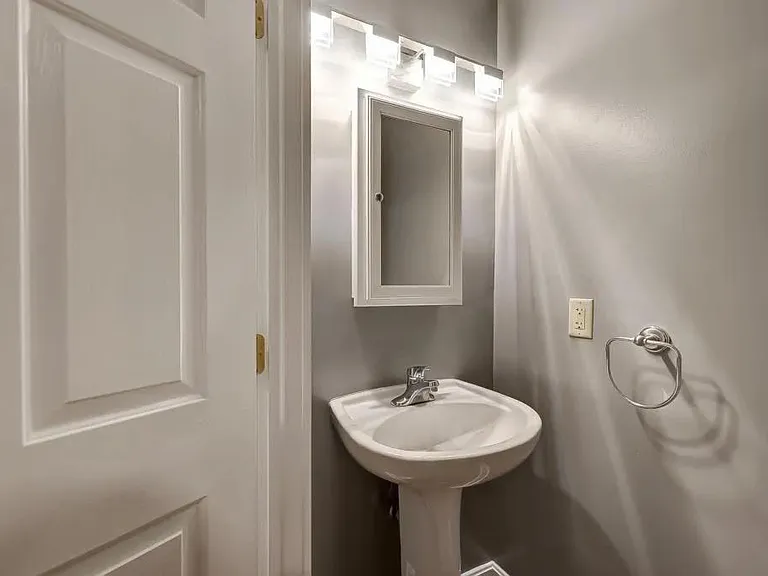 850 Lincoln Ave #2 — Photo 15