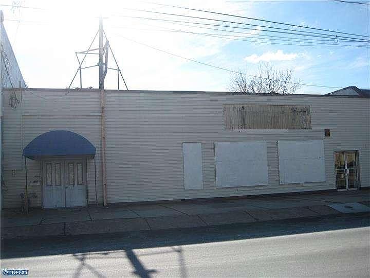 1st image of 1910 Lancaster Ave