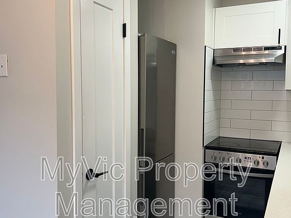 4th image of 10040 154th St NW