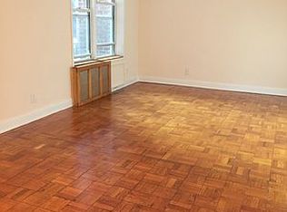 67-67 Burns St #5S, Forest Hills, NY 11375