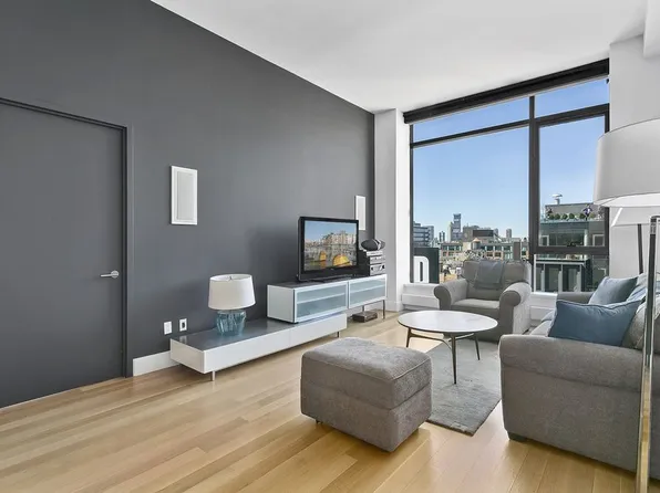 255 Hudson Street image 1 of 8